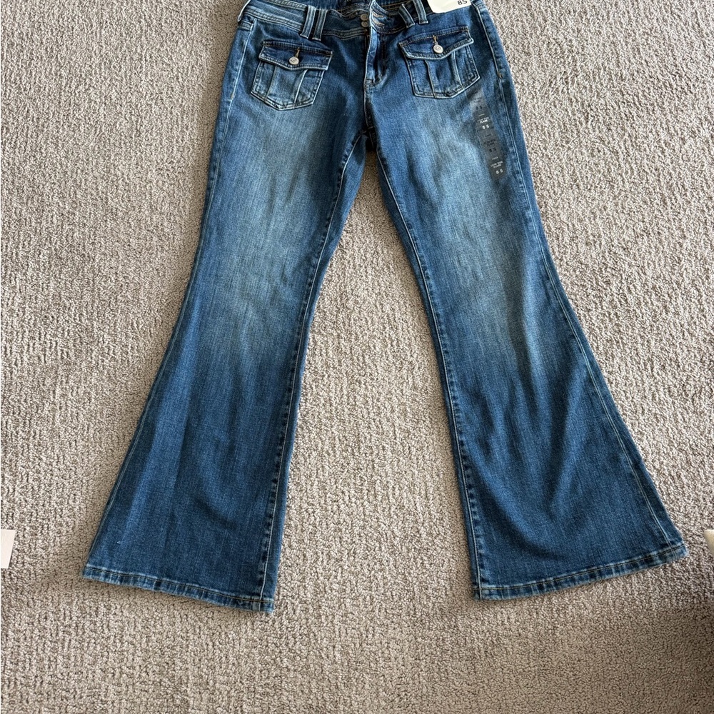 Aeropostale Women's Medium Blue Flare Jeans
